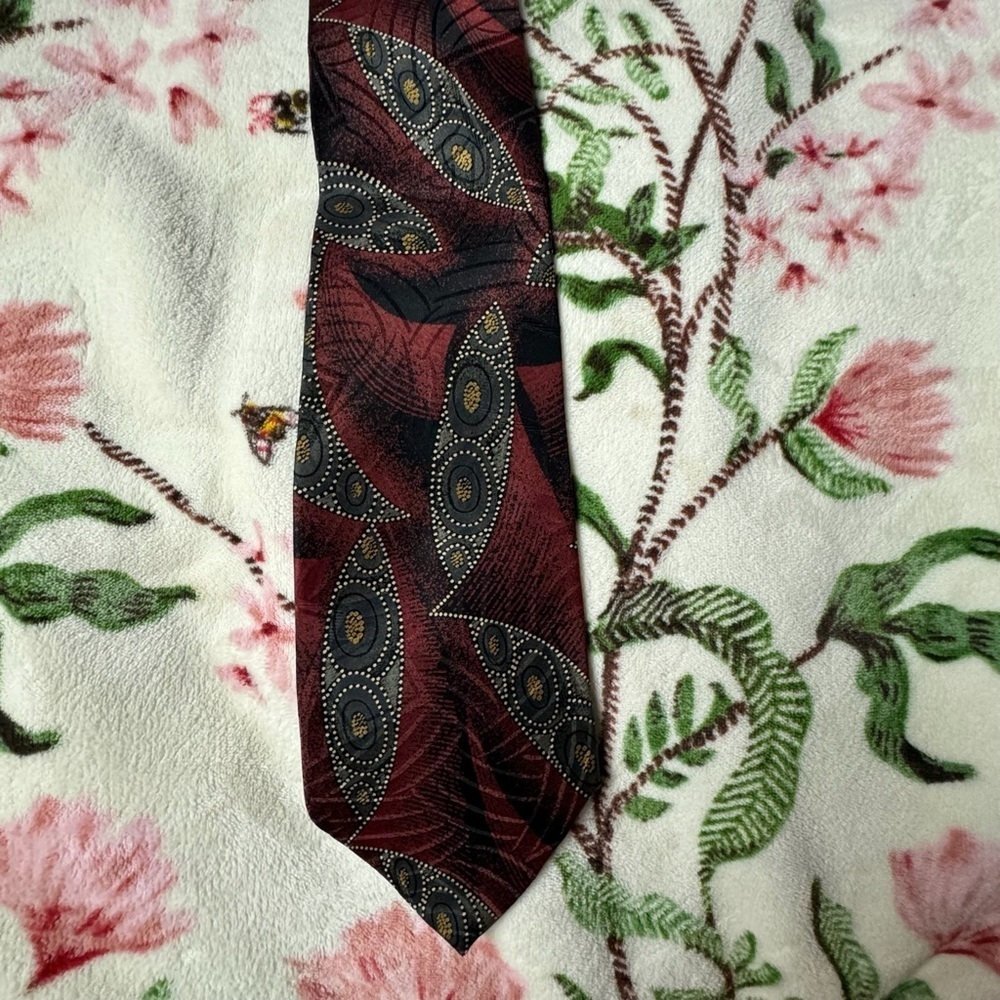 Elegant Black and Brown Men's Tie